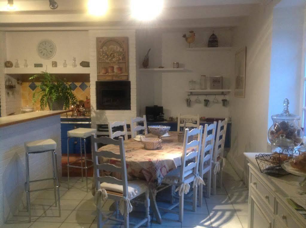 Bed and Breakfast Au Jardin D'Eloise Tremereuc Екстер'єр фото