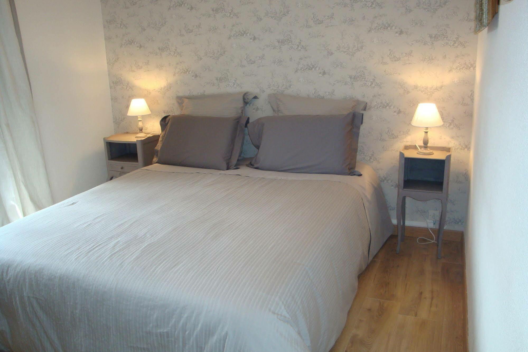 Bed and Breakfast Au Jardin D'Eloise Tremereuc Екстер'єр фото