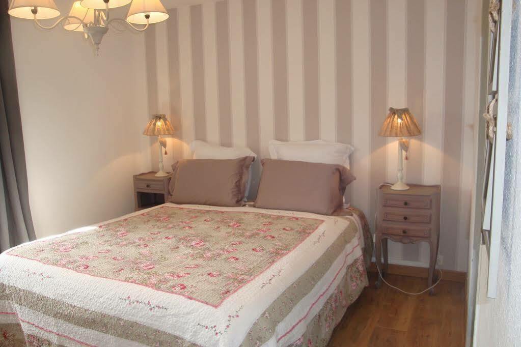 Bed and Breakfast Au Jardin D'Eloise Tremereuc Екстер'єр фото